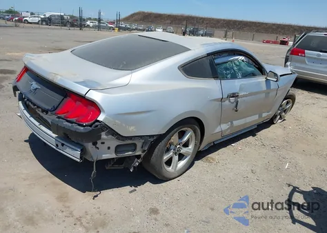 2018 Ford Mustang Ecoboost z USA, uszkodzony, nr VIN 1FA6P8TH3J5114753